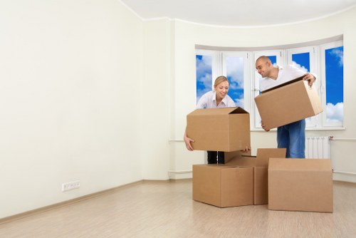 Flexible self storage in Finsbury Park for moving and business needs